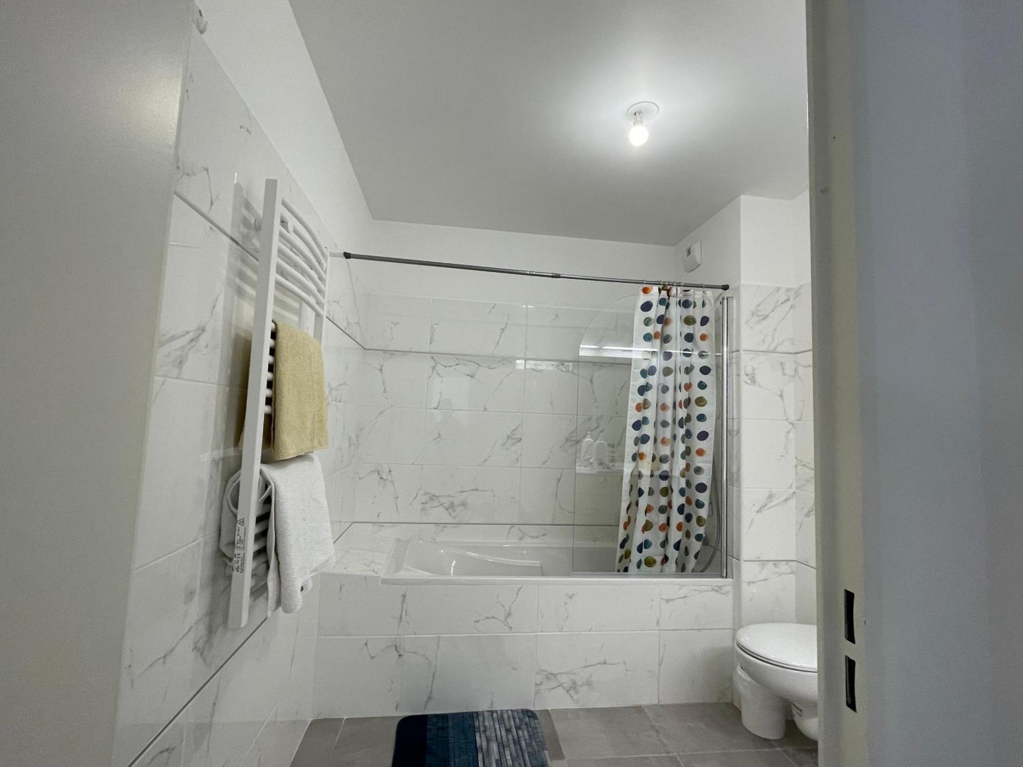 Old Center Charming Brand New Apartment